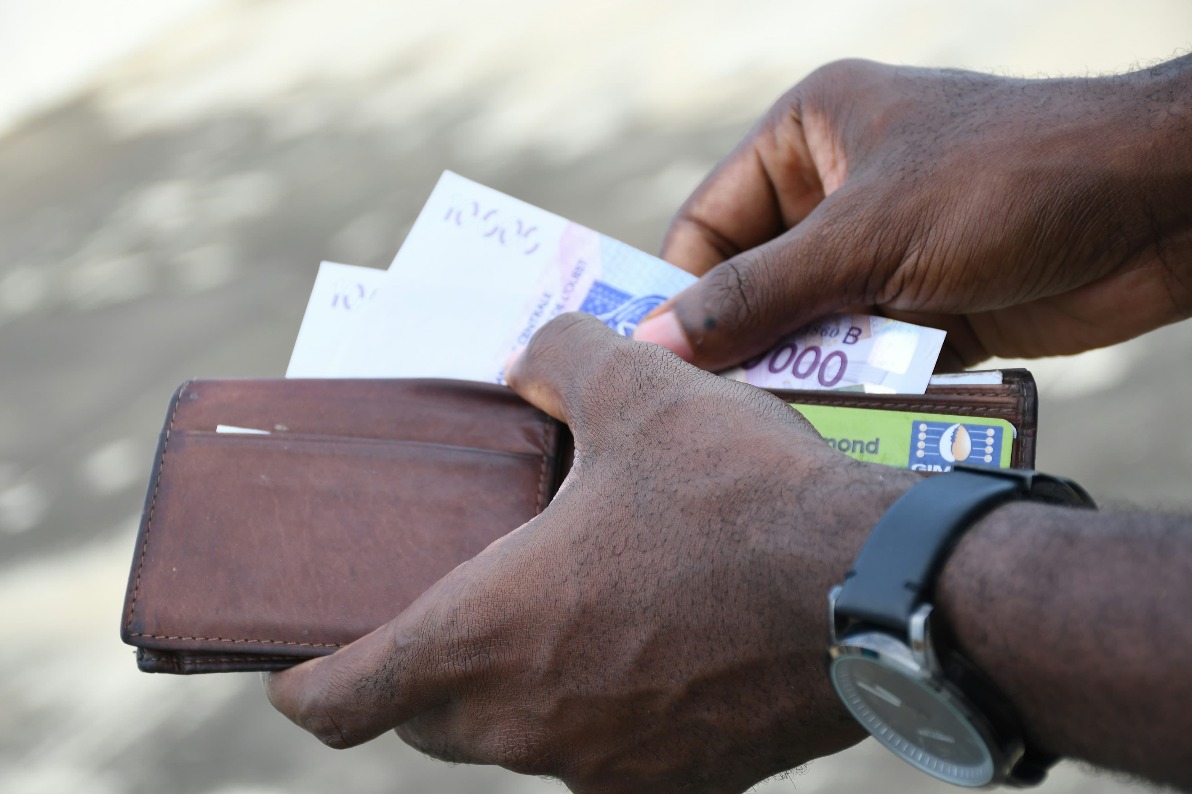 Payment Methods That Work in Rwanda